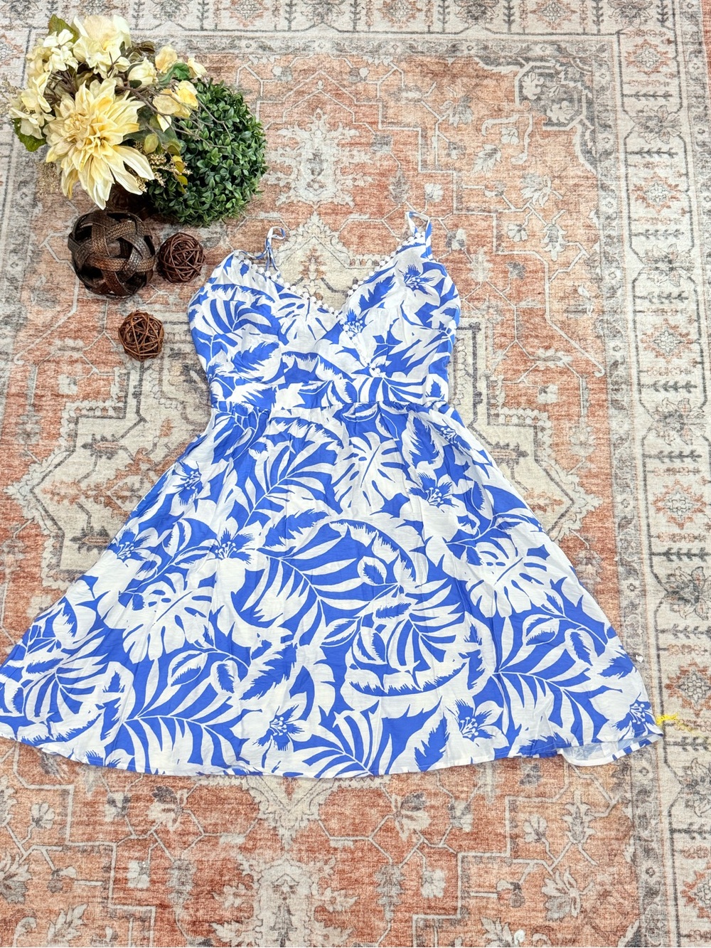 Cupshe Blue & White Tropical Leaf Summer Dress for Kids